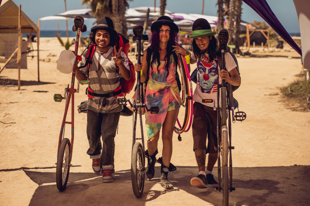Travel photograph Kai Eisentraut at Apparitions Festival 2017 at San Pedrito Beach