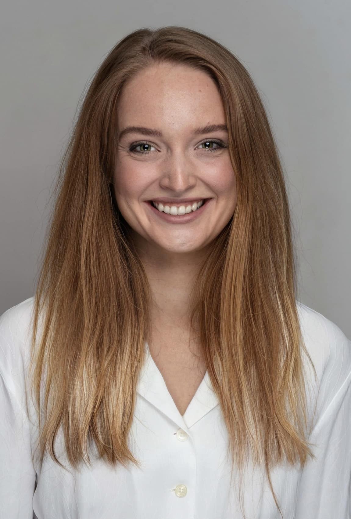 Porträt von Laura, Schnitt und Postproduktion bei Frontal-Light